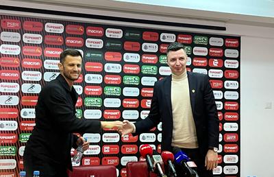 Dinamo nu renunță la vechea țintă de fundaș: „Sunt discuții cu el”
