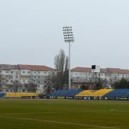 Nocturna montată pe stadionul „1 Mai” din Slobozia // FOTO: GSP.ro