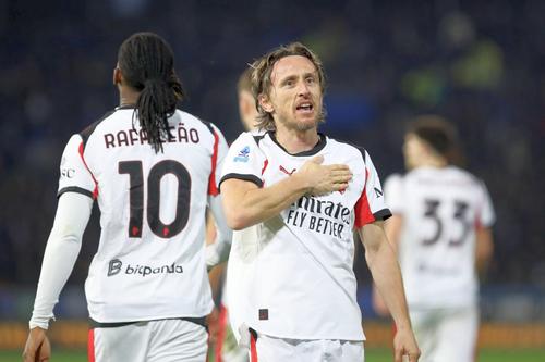 Luka Modric a înscris golul victoriei în Pisa - AC Milan // FOTO: Imago Images