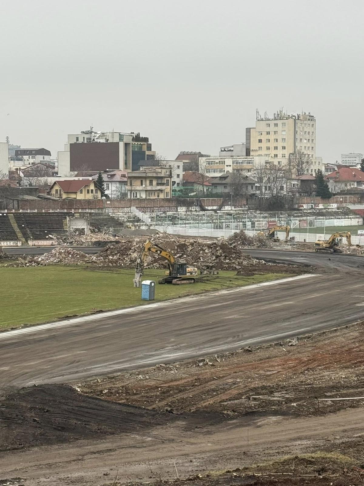 S-au reluat lucrările la noul stadion Dinamo » Cum merge demolarea