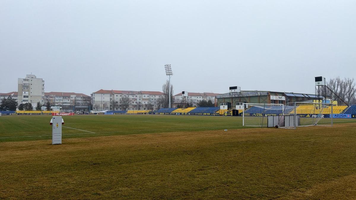 Nocturna montată pe stadionul „1 Mai” din Slobozia