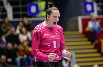 DE NEUITAT! CSM București a demolat-o pe Ferencvaros, chiar la Budapesta » Ce trebuie să se întâmple pentru calificarea directă în „sferturile” Ligii Campionilor