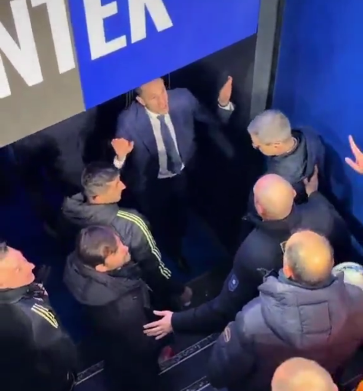 Scandal la pauza meciului Inter - Juventus