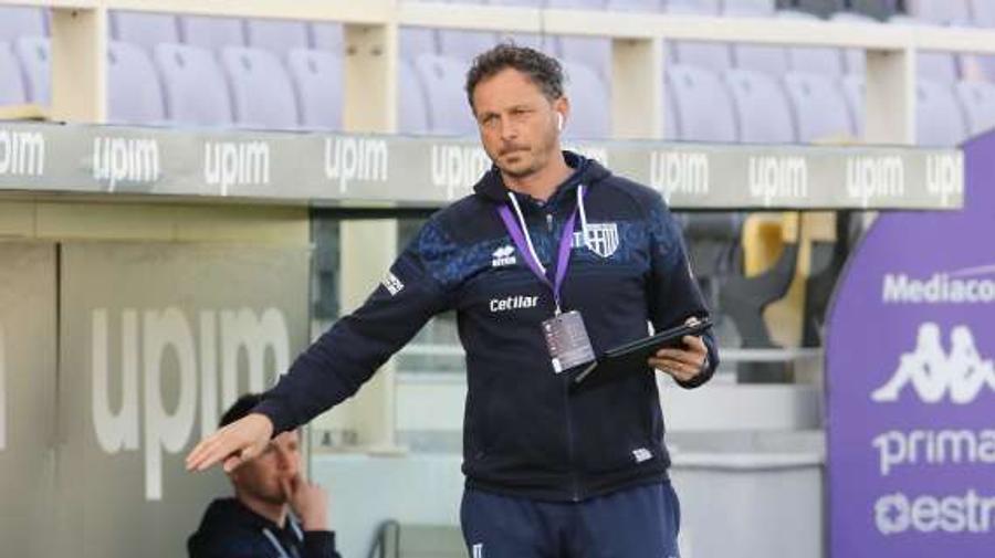 Andrea Tarozzi, antrenor secund Parma Cum au fost motivați Man și Mihăilă, cu un minut înainte de Parma - Roma: „Atunci le-am arătat”