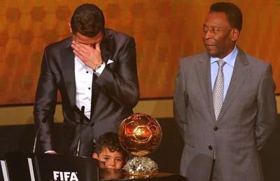 Pele i-a recunoscut superioritatea lui Ronaldo, după ce lusitanul i-a depășit recordul de goluri: „Ce viață frumoasă ai!” » Răspunsul lui Cristiano