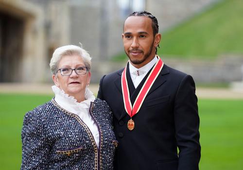 Lewis Hamilton și Carmen Larbalestier