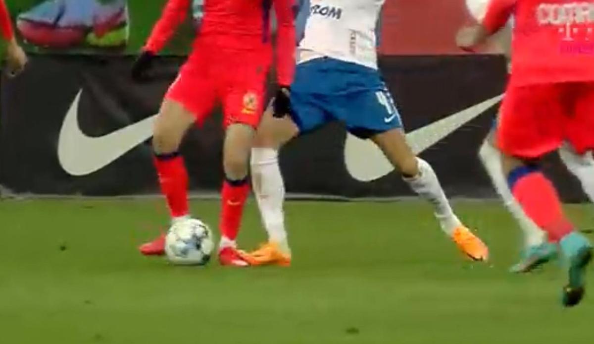 FOTO Două galbene la aceeași fază, Dussaut în FCSB - Farul 14.03.2022