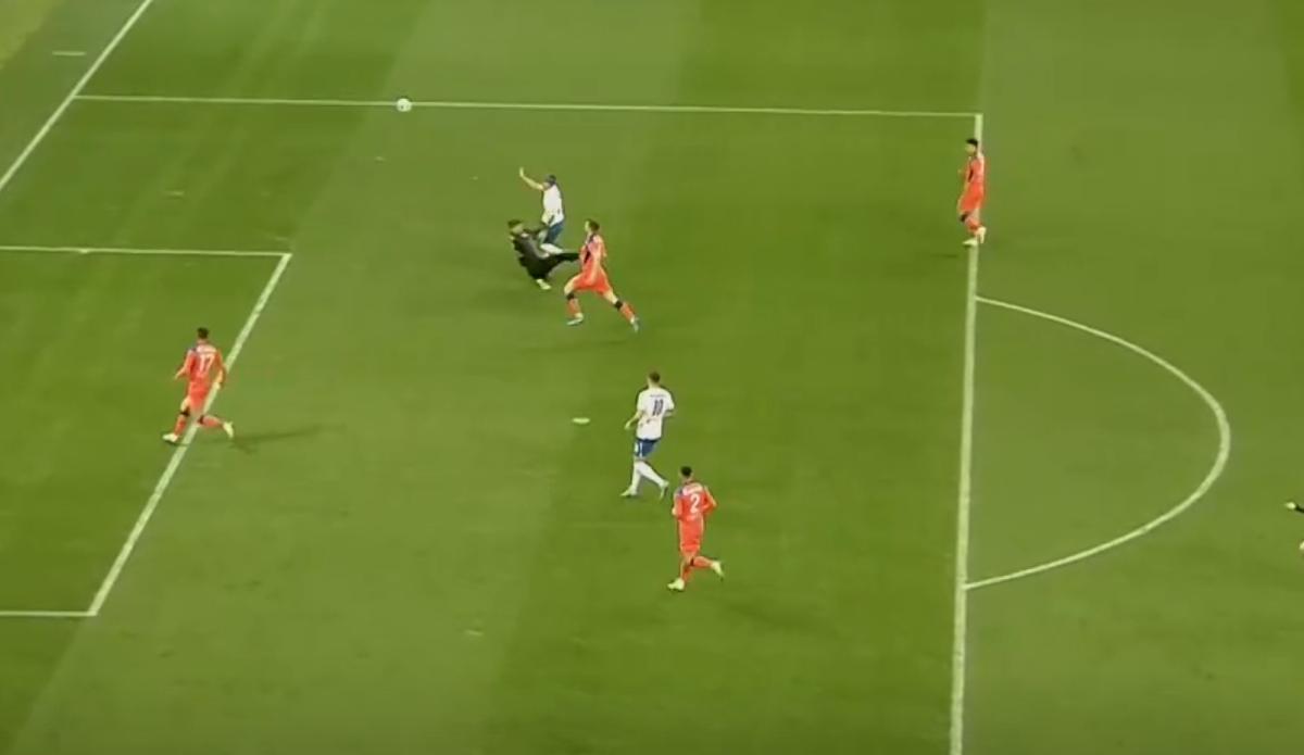 Gigi Becali contrazice 3 foști arbitri, după FCSB - Farul: „Ei pot spune ce vor. Dar eu așa o văd”