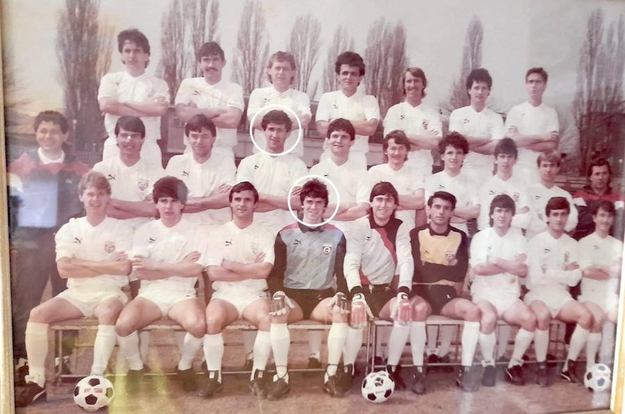 Dinamo 1987. Dohot este pe rândul de jos, Cămătaru pe rândul din mijloc Mărturie senzațională despre Gheata de Aur falsă a lui Cămătaru. Portarul lui Dinamo: „Eu am fost mielul de sacrificiu. Știam și minutele golurilor, erau stabilite să nu producă revoltă în tribune”