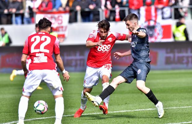 Dinamo - Gloria Buzău, mutat după schimbarea programului din Liga 1 » Când se joacă duelul din play-off-ul Ligii 2