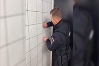 În timp ce șeful securității de la Rapid neagă vehement, polițiștii au găsit camera SECRETĂ din Giulești » Imagini incredibile!