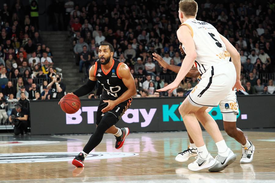 „La nivel de Partizan și Steaua Roșie” » Americanul a făcut o plecăciune în fața publicului U-BT: „Printre cele mai subestimate atmosfere din LUME!”
