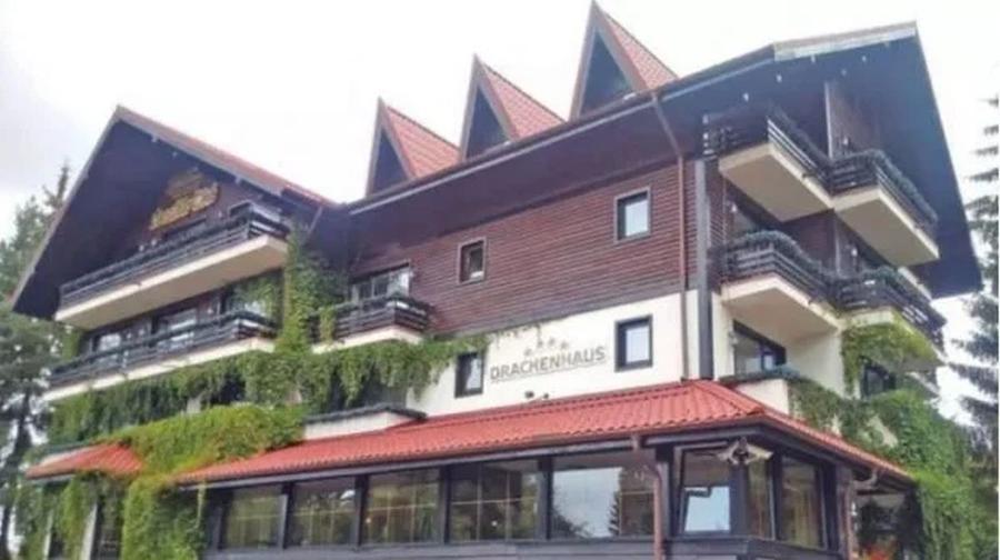 Așa arăta hotelul Simonei Halep în 2017 Cum arată hotelul din Brașov pe care Simona Halep l-a renovat, după ce l-a cumpărat cu 2 milioane de euro