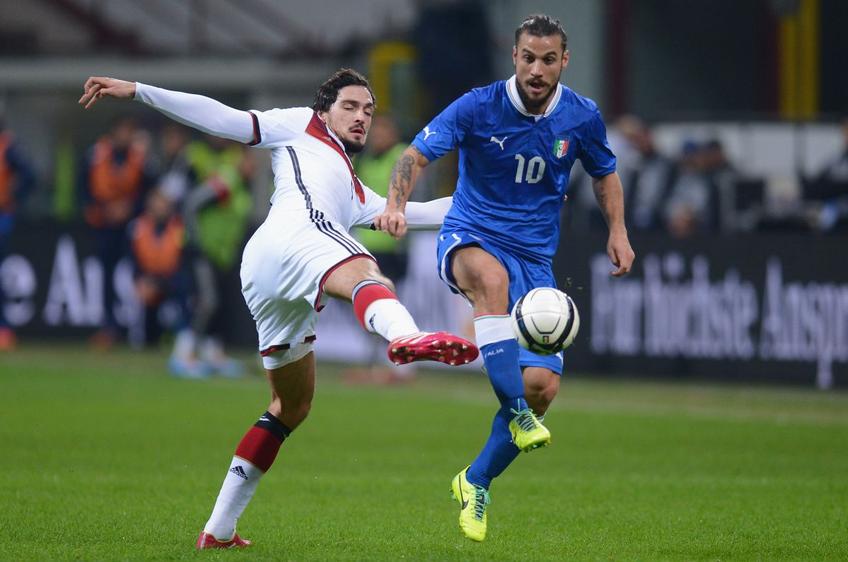 Dani Osvaldo în duel cu Mats Hummels (foto: Guliver/Getty Images)