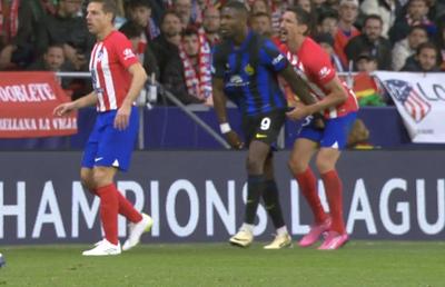 Gest inimaginabil la Atletico - Inter » Comentatorul român, scandalizat în direct: „Ce e porcăria asta?!”