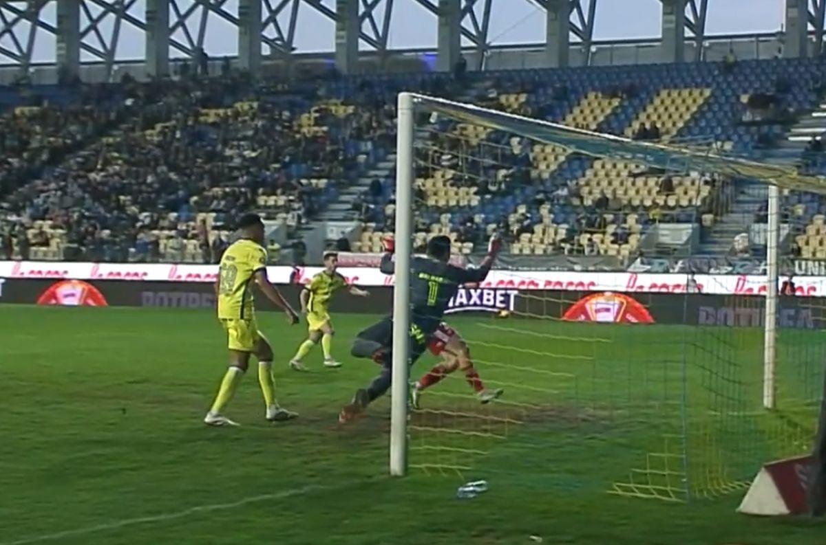 Ratarea lui Chică-Roșă în Petrolul - FC Botoșani