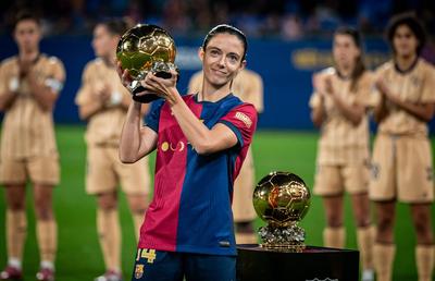 Povestea celei mai bune jucătoare din lume » Vedeta Barcelonei juca fotbal cu băieții în copilărie, acum e dublă câștigătoare a Balonului de Aur: „Ca un tsunami”