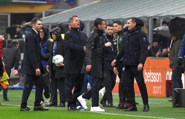DOUĂ cuvinte! Ce i-a strigat Chivu arbitrului, după eliminare