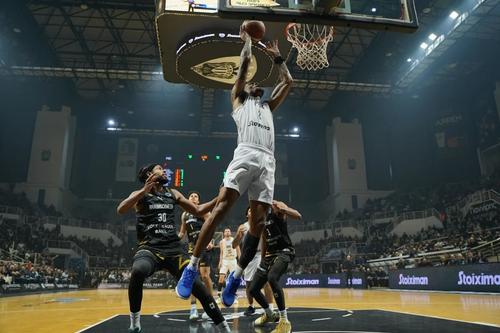 PAOK Salonic a cerut amânarea derby-ului cu Aris Salonic, după ce un fan al echipei a fost ucis de un suporter al rivalei/Foto: fiba.basketball