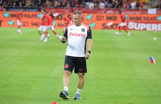„Ai semna cu o rivală a celor de la FCSB?” » Thomas Neubert a răspuns pe loc