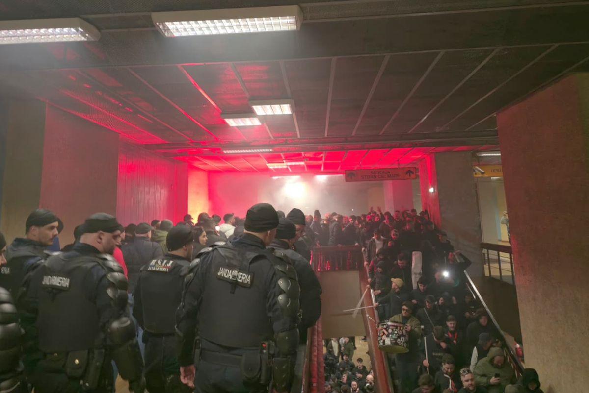 Derapaje rasiste incalificabile și „bombe” la metrou » Ce-a făcut galeria lui Dinamo în drum spre Giulești