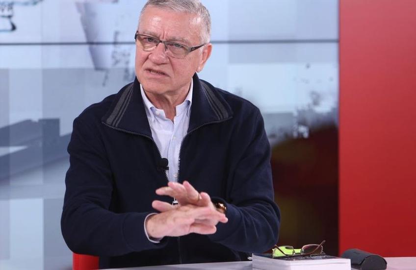 24 de ani a fost Mircea Sandu preşedintele Federaţiei Române de Fotbal, între 1990 şi 2014
