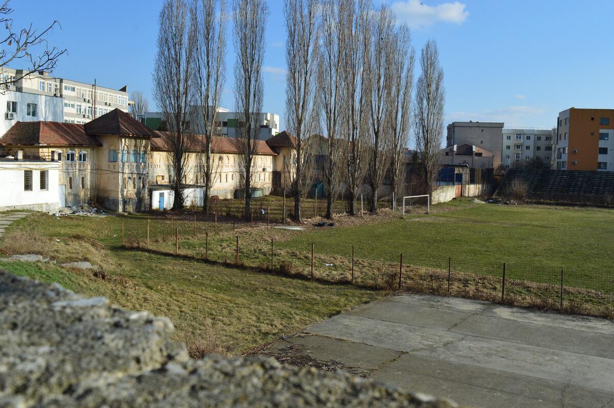 STADIONUL TINERETULUI CRAIOVA