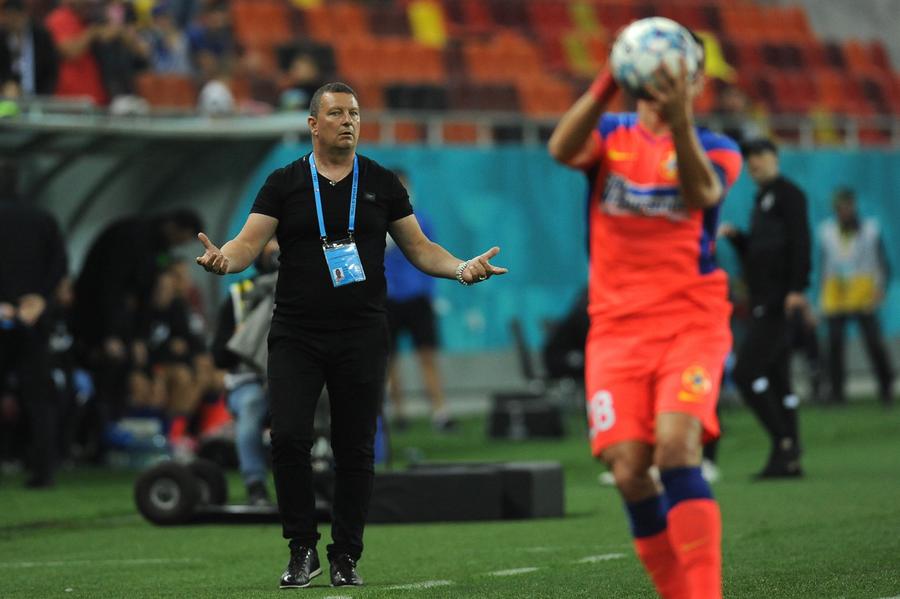 Ionuț Chirilă, pe bancă, la meciul cu FCSB Chirilă rupe tăcerea după despărțirea cu „interlopi” și amenințări de la Clinceni + explicații pentru carafele de vin, trabucuri și copete lipsă