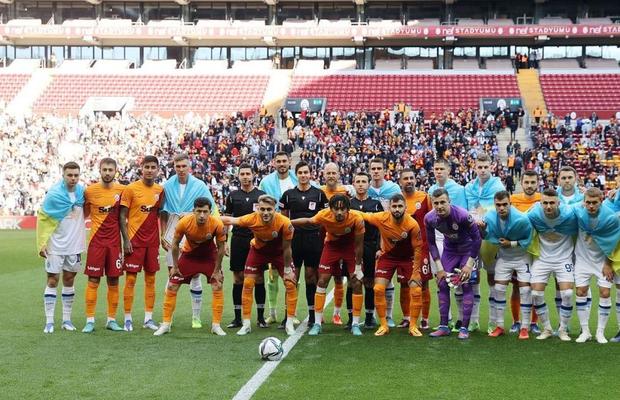 Dinamo Kiev, victorie în amicalul caritabil cu Galatasaray » Olimpiu Moruțan a fost integralist