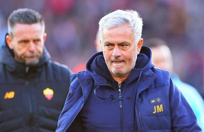 Jose Mourinho i-a cucerit definitiv pe fanii Romei: „Să-i facem contract până în 2050! Ne-a dat o dimensiune internațională”