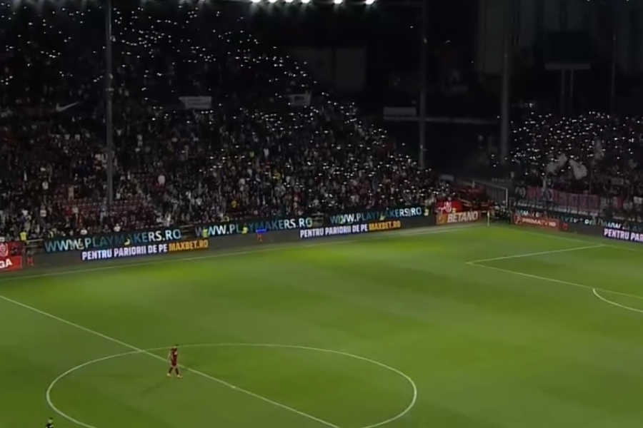 Umilința supremă! Tribunele din Gruia au aprins blitz-urile și au sărbătorit alături de Peluza Nord: „Campionii, campionii, ole, ole, ole!”