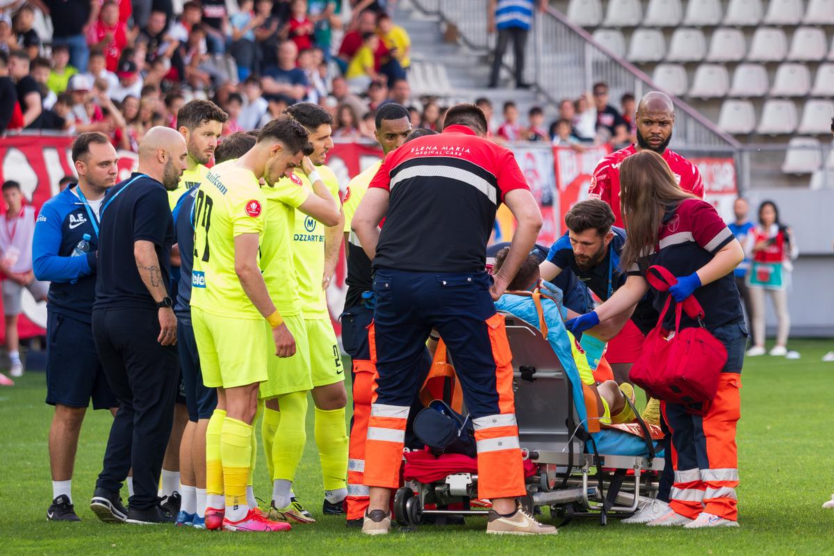 Legătura specială dintre Luca Mihai, jucătorul accidentat grav de Homawoo, și Dinamo