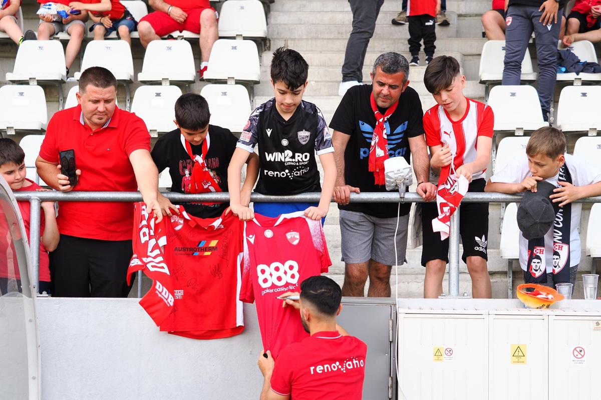 Imagini înainte de Dinamo - Poli Iași