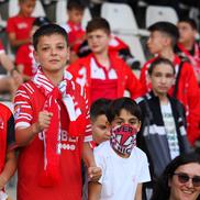 PCH Junior, la Dinamo - Poli Iași
