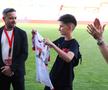Liderul PCH Junior a primit un tricou special