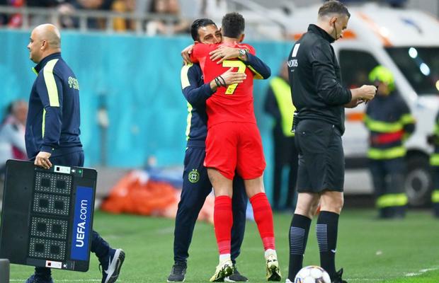 Antrenorul care a luat titlul cu FCSB explică ce se întâmplă la echipă: „Nu știu dacă Gigi Becali conduce tot”