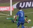 Gafă de curtea școlii în FC Botoșani - FCU Craiova » Portarul oltenilor s-a făcut de râs și a luat un gol de „Cascadorii râsului”