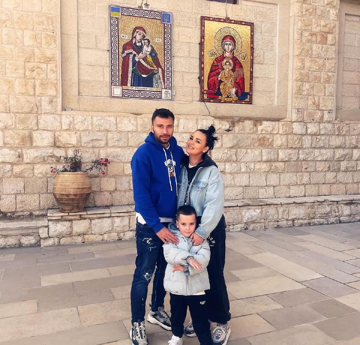 Alexandru Răuță, alături de familie în Israel / Sursă foto: Facebook