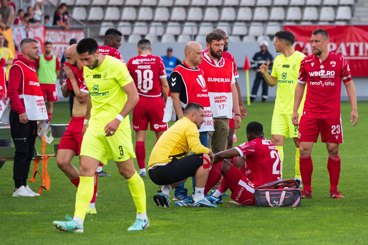 Legătura specială dintre Luca Mihai, jucătorul accidentat grav de Homawoo, și Dinamo