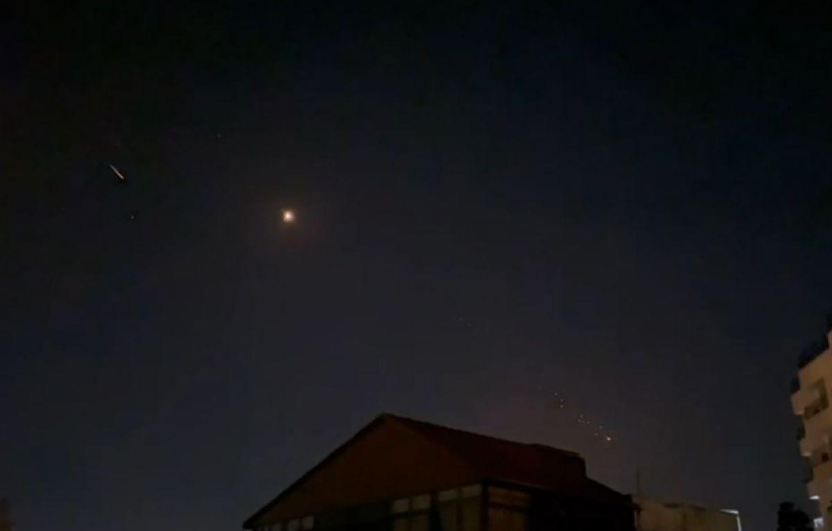Iran a atacat Israel cu drone, rachete de croazieră și balistice