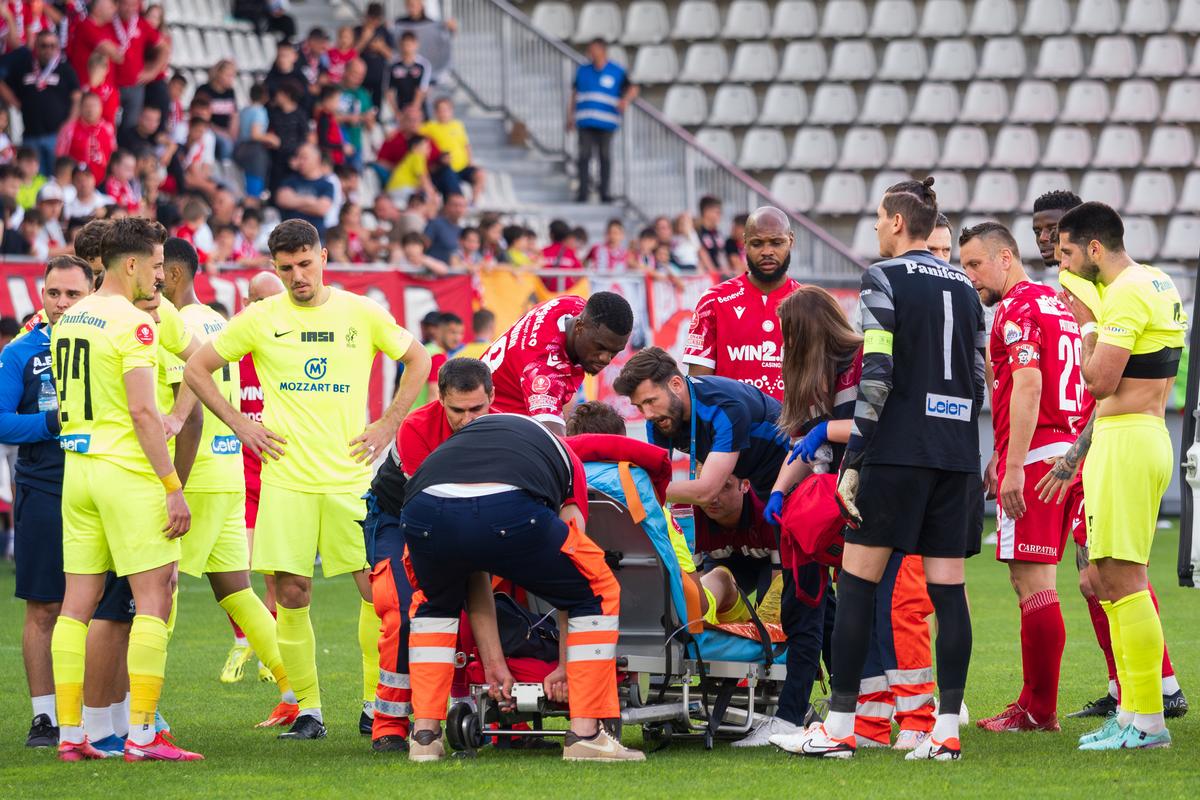 Legătura specială dintre Luca Mihai, jucătorul accidentat grav de Homawoo, și Dinamo