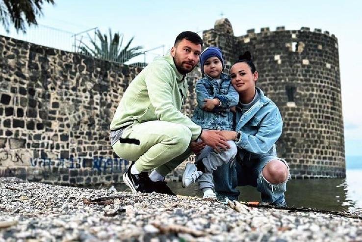 Alexandru Răuță, alături de familie în Israel / Sursă foto: Facebook