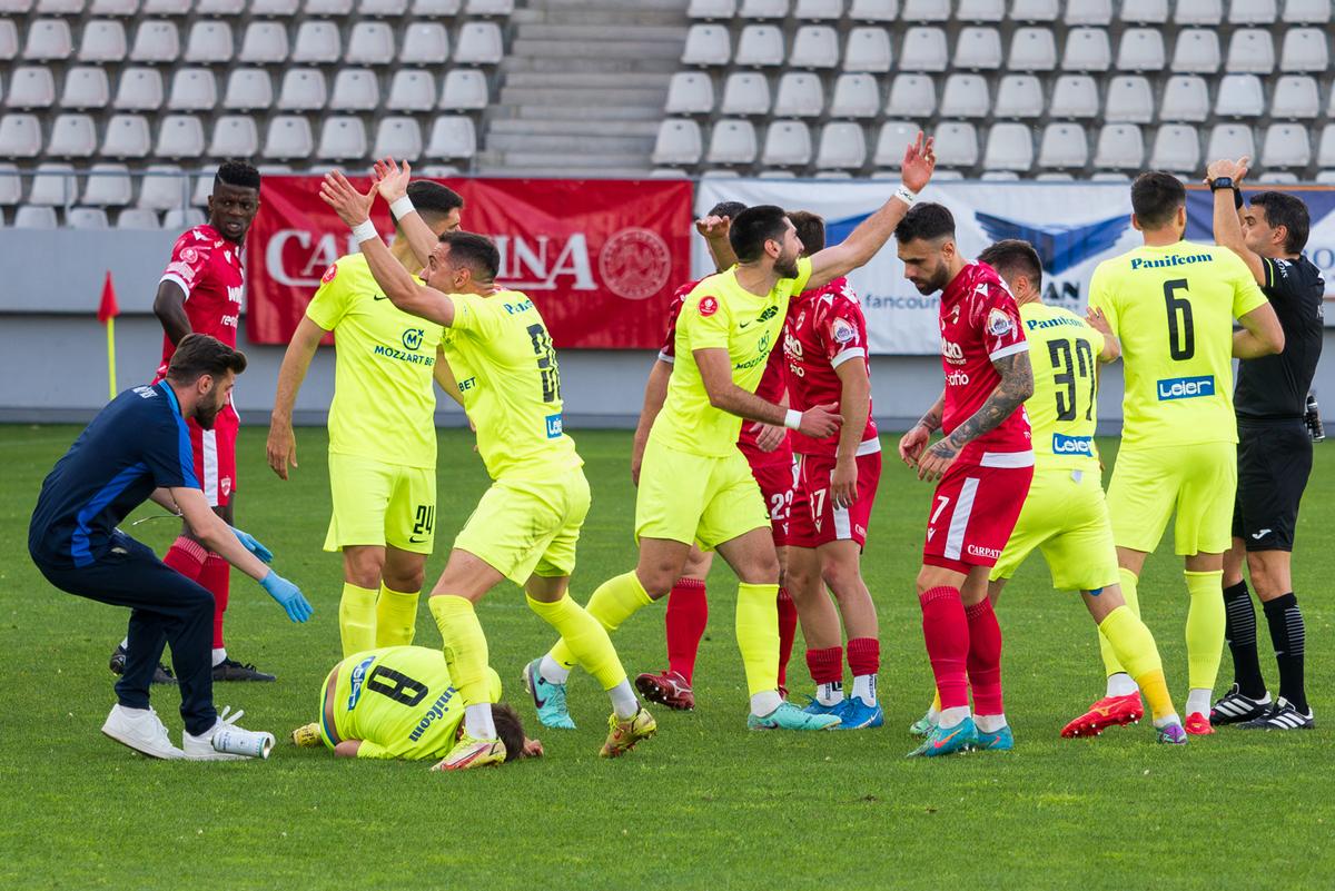 Legătura specială dintre Luca Mihai, jucătorul accidentat grav de Homawoo, și Dinamo