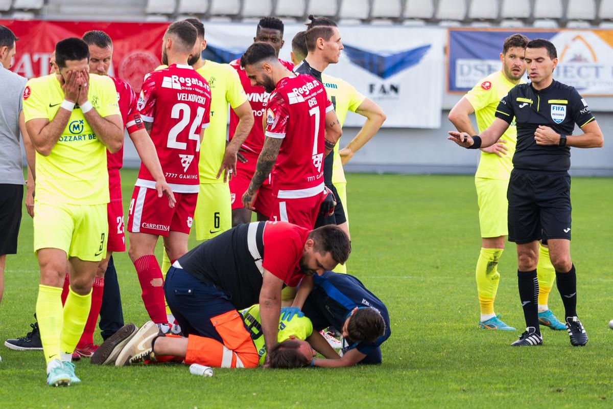 Nicolescu, despre arbitrajul din Dinamo - Poli Iași: „Erau circumstanțe de roșu la Homawoo, dar ei au fost mai agresivi! Dădeau și țipau!”