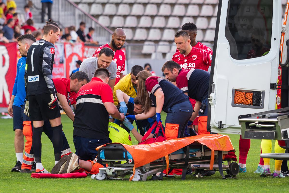 Legătura specială dintre Luca Mihai, jucătorul accidentat grav de Homawoo, și Dinamo