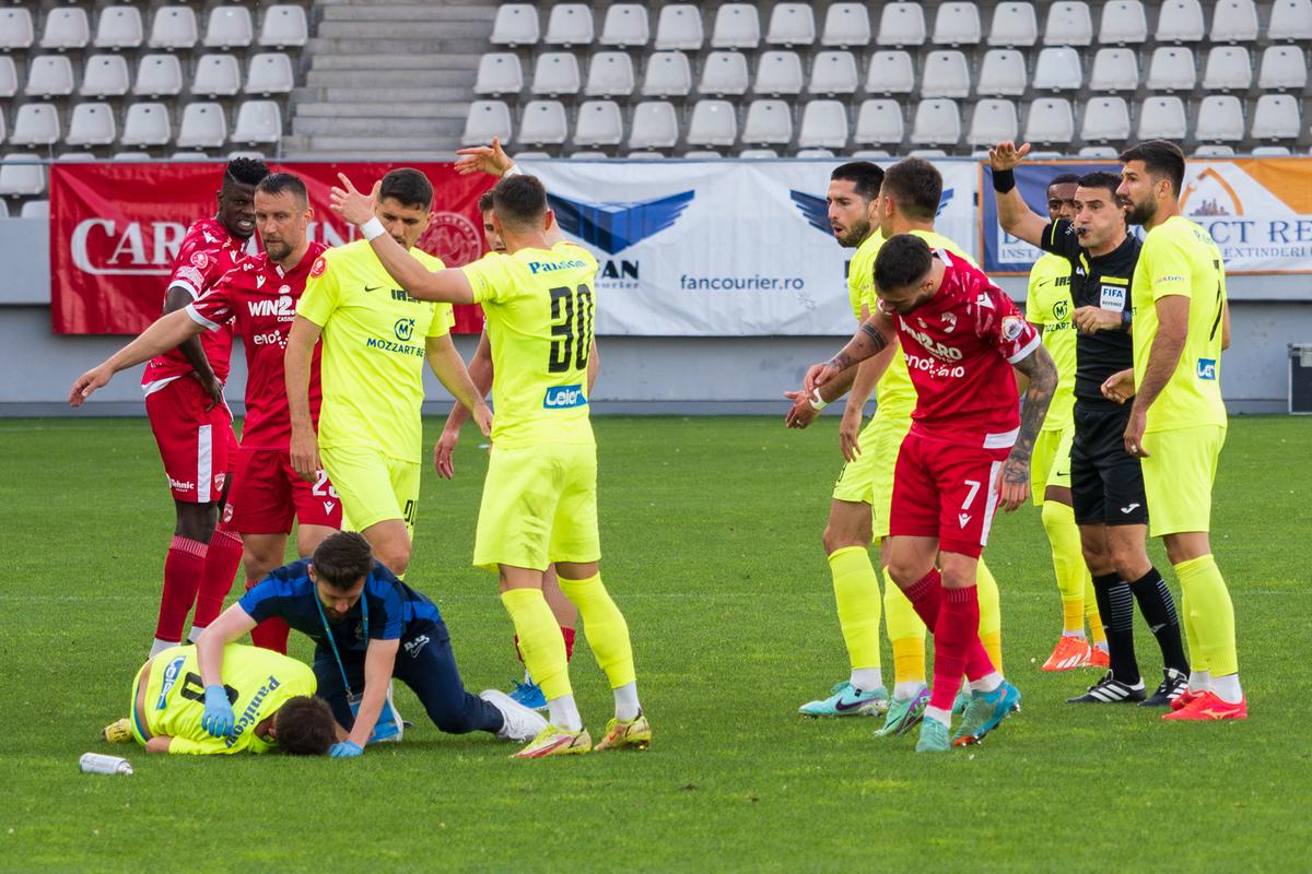 Legătura specială dintre Luca Mihai, jucătorul accidentat grav de Homawoo, și Dinamo
