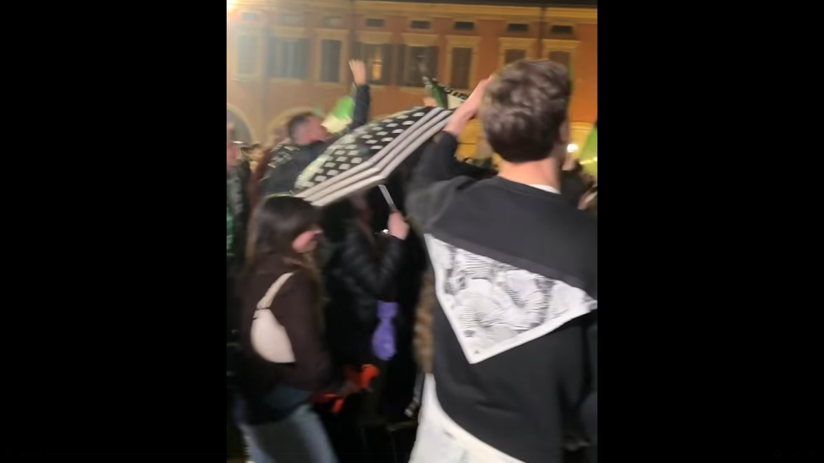 Sărbătoarea fanilor lui Sassuolo după promovarea în Serie A