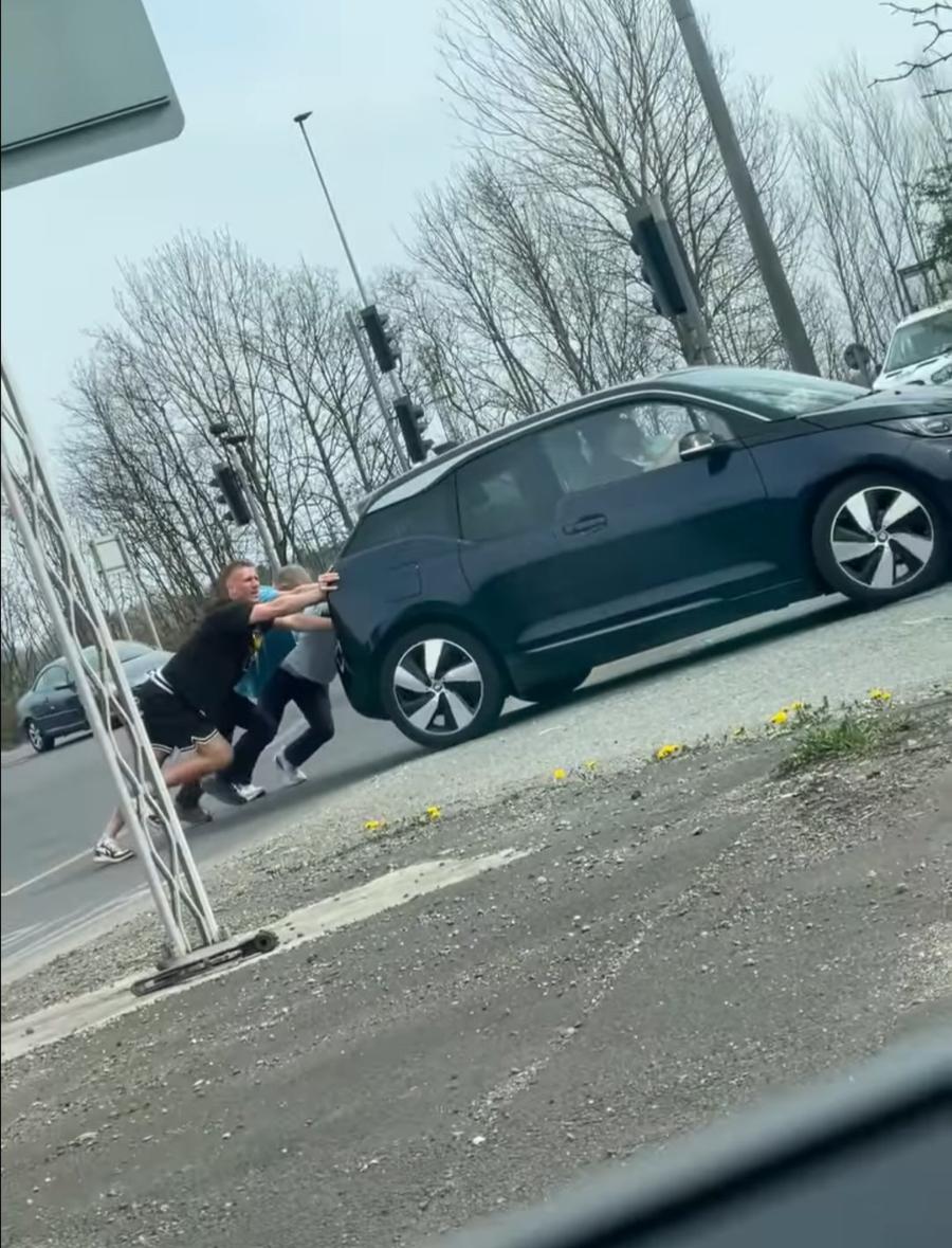 Jucătorul din Premier League, implicat într-un accident rutier chiar înainte de a o învinge pe fosta adversară a celor de la FCSB