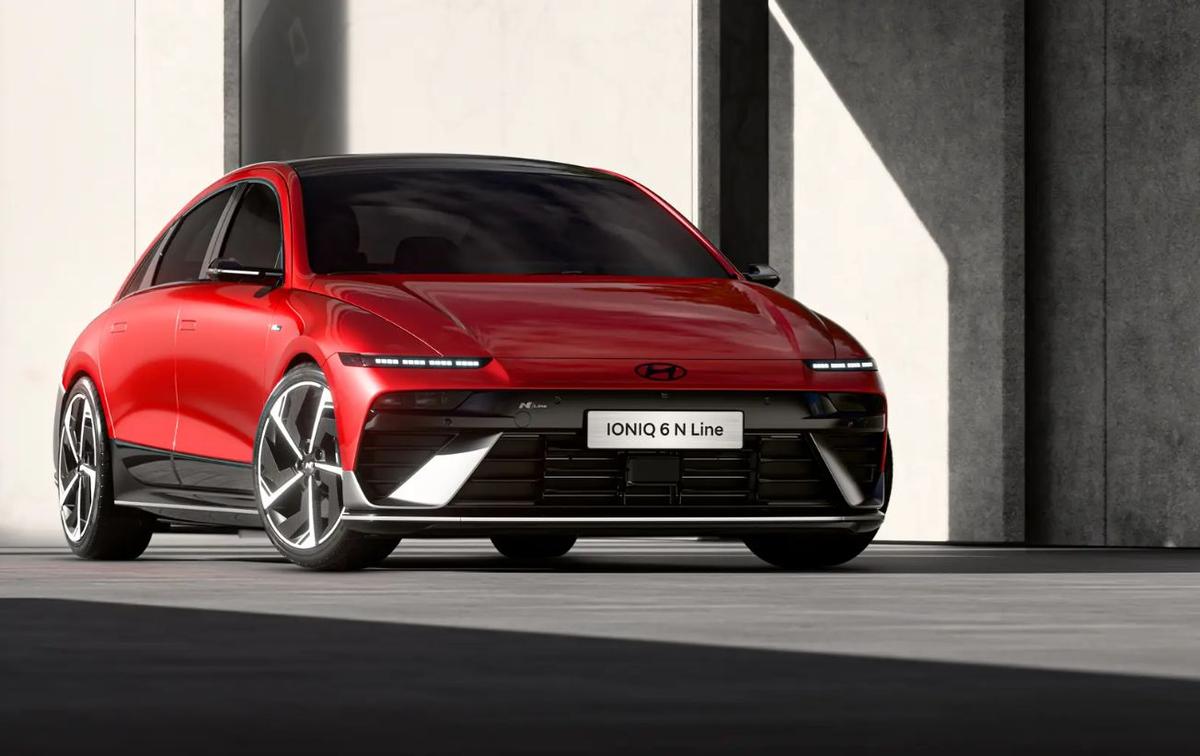 Mașina tot mai iubită de români a lansat un nou model! Are „bot de rechin” și e mai ieftină decât Toyota sau Nissan