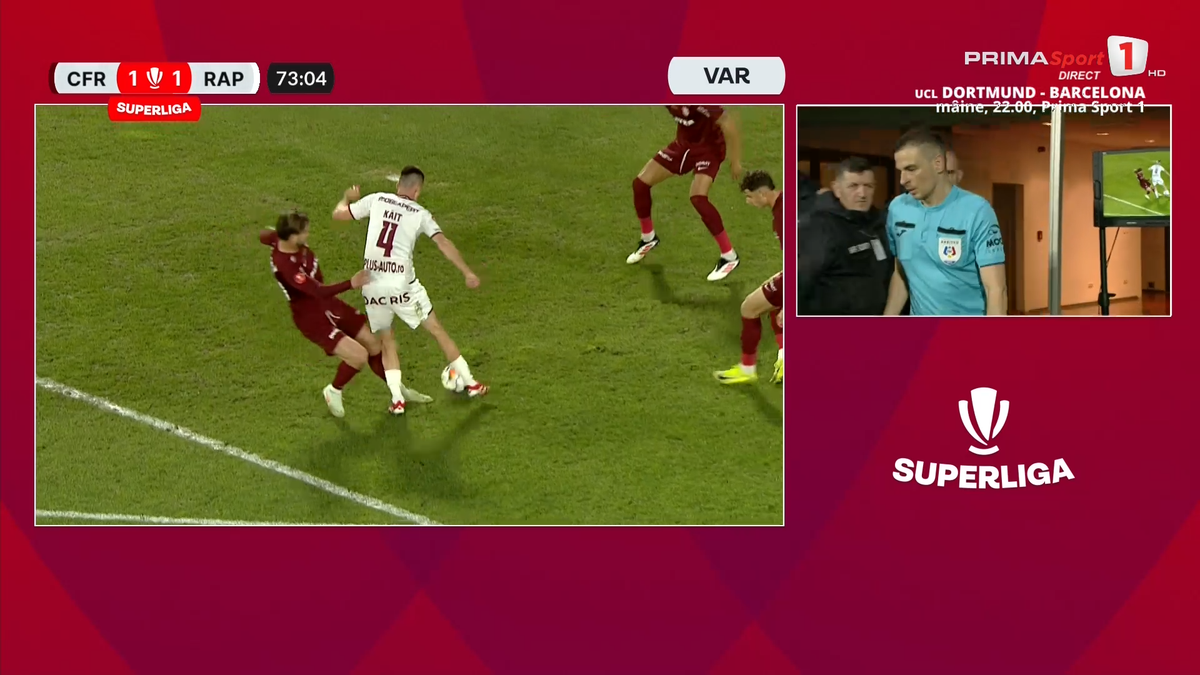 Fază controversată în CFR Cluj - Rapid » Arbitrul l-a eliminat pentru simulare în minutul 70, dar a schimbat decizia după VAR! Verdictul specialistului